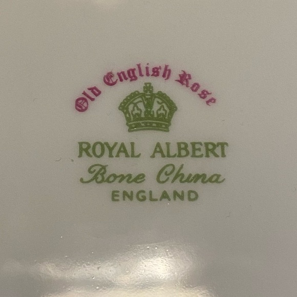 Old English Roses cake plate by Royal Albert 10” - Picture 4 of 7